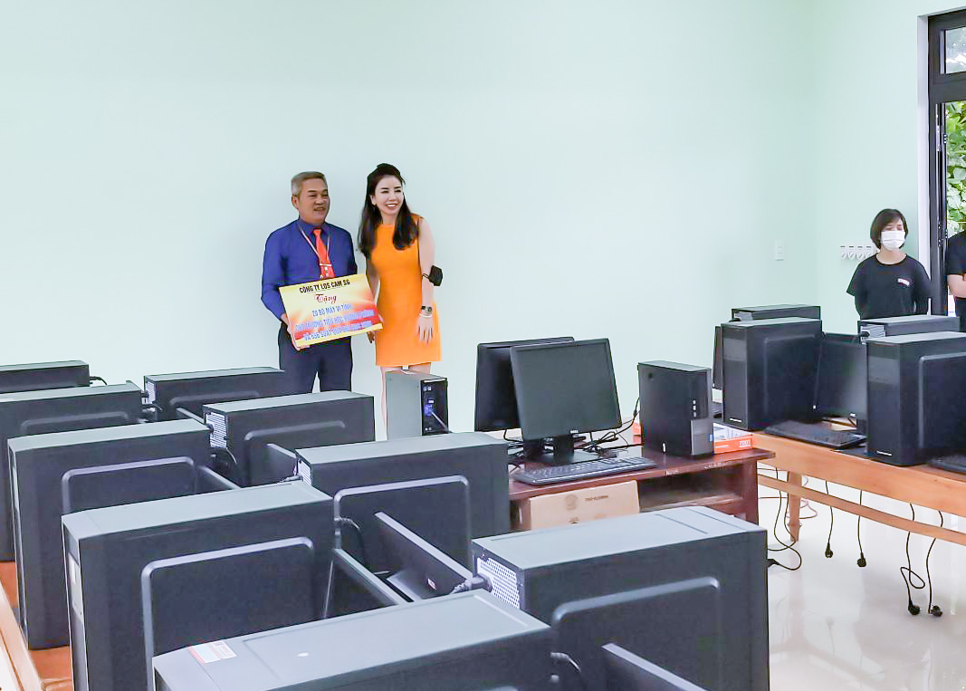Loscam Vietnam Empowers Education in Remote Province